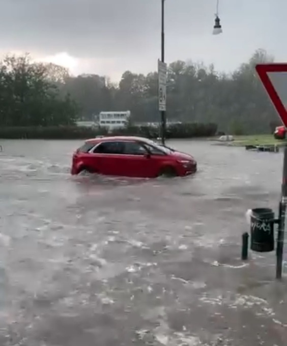 Maxi grandinata nel capoluogo e nei comuni della cintura ovest: ingenti danni alle cose
