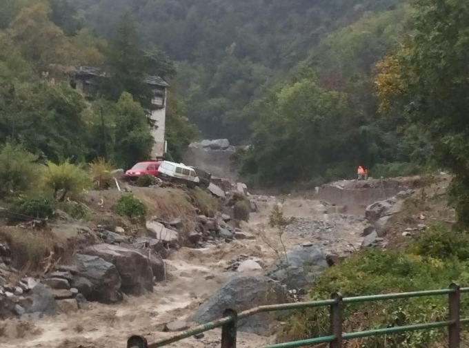 I sindaci della Val Susa e la Protezione civile avvertono la popolazione: “Non uscite di casa”
