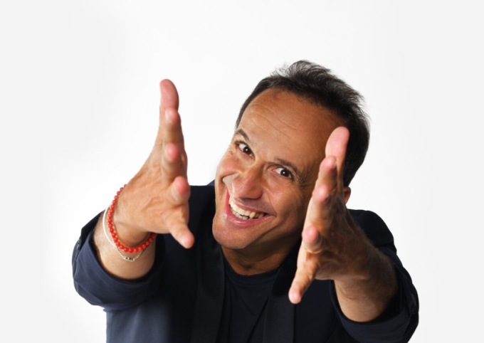 ‘Piazza Paradiso Cabaret’, al centro commerciale di Collegno dal 20 settembre 6 spettacoli comici gratuiti
