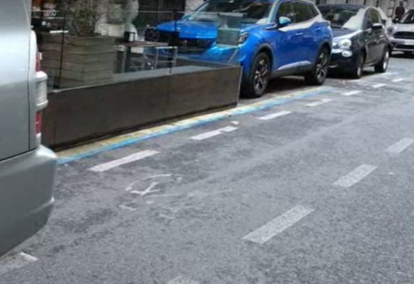 La corsia ciclabile in corso Vittorio a Torino