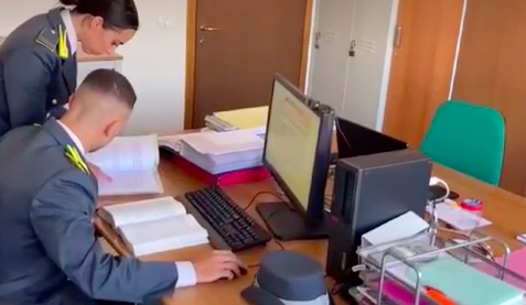 Sembrava un peperone d’Asti, in realtà era un peperone cinese: maxi sequestro da parte della Guardia di Finanza di Torino
