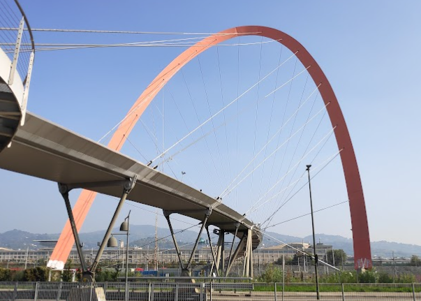 52enne pizzicato a comprare droga sulla passerella del Lingotto, denunciato