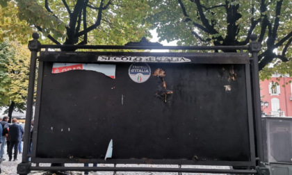 Vandalizzata la bacheca informativa di Fratelli d’Italia a Rivoli