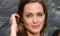 Angelina Jolie a Torino per il Film Festival presenta "Without Blood" e riceve la Stella della Mole da Alessandro Baricco