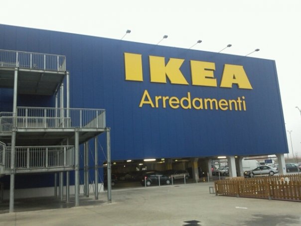Lavoratori Ikea di Collegno in sciopero: “Grande fatturato ma premio dimezzato”