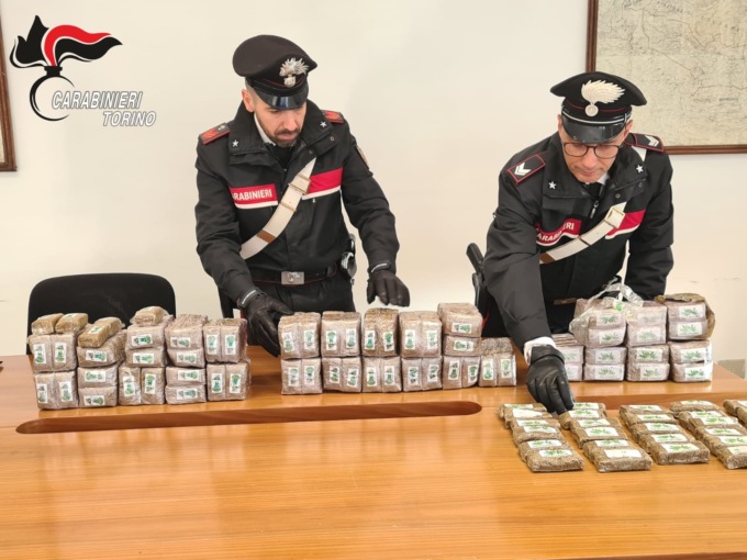 43enne arrestato per spaccio di droga dai carabinieri di Venaria Reale