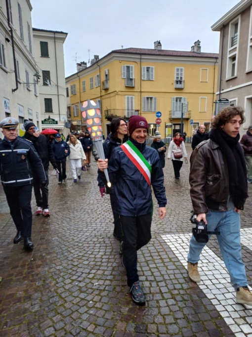 Sindaco_Salvai_Vicesindaca_Francesca_Costarelli_Fiaccola_WUG Torino 2025_Pinerolo_10_12_2024_2