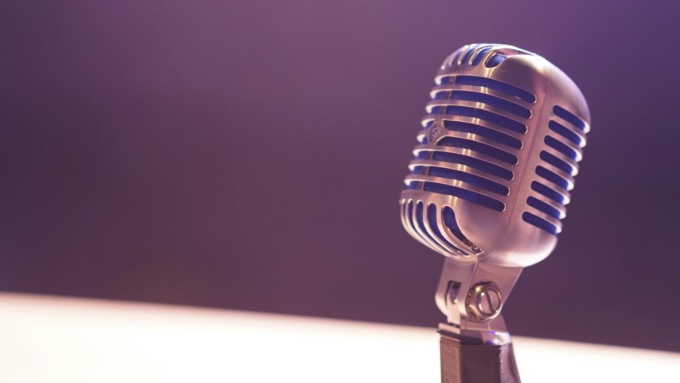 Una canzone dal vivo che aiuta i bimbi malati: un dono speciale per Natale con UGI
