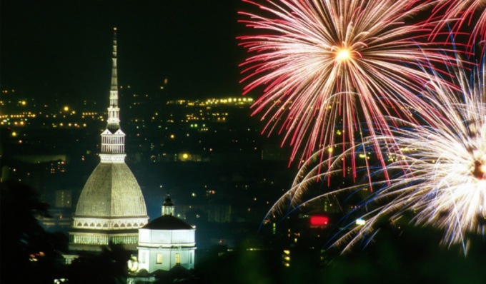 Capodanno 2025 Torino: concerto in piazza Castello con Morcheeba, Rose Villain e Malika Ayane