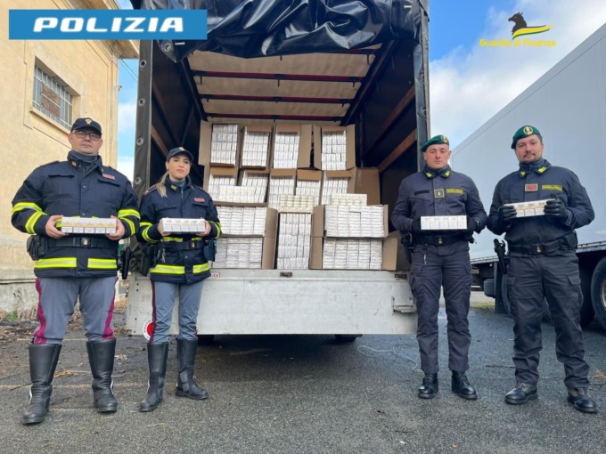Maxi sequestro di sigarette di contrabbando a Trofarello