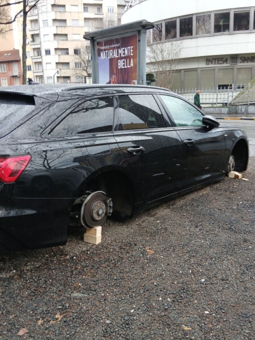 Torna l’incubo dei furti di auto a Mirafiori e Santa Rita
