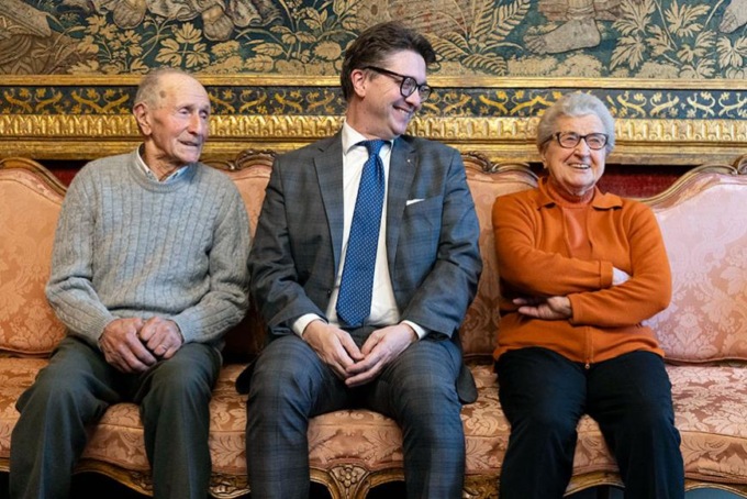 Innamorati da 70 anni, Lucia e Giacomo ricevuti in Consiglio regionale per San Valentino