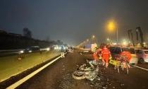 Scontro tra auto e moto in tangenziale