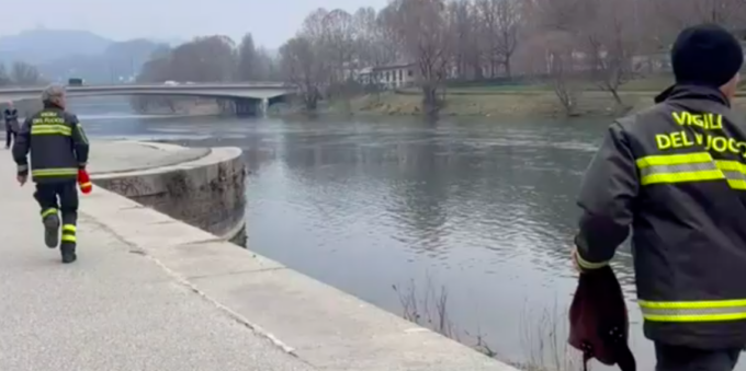 Cadavere riaffiora dalle acque del Po, avvistato dal ponte della Gran Madre
