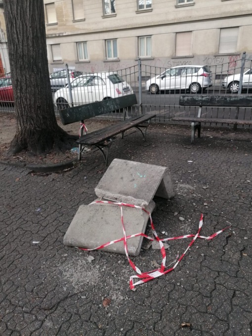 Tra atti vandalici e degrado, è caos al giardino «Alimonda»