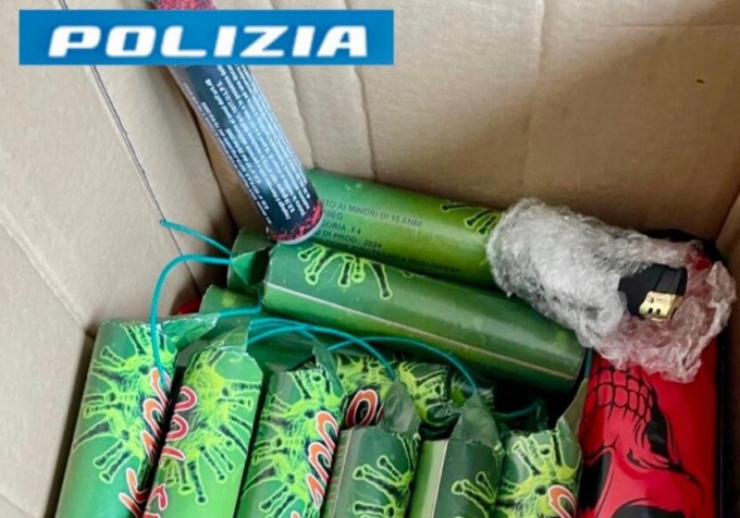 Fabbricava e spediva in tutta Italia artifizi pirotecnici pericolosi, arrestato dalla polizia di stato