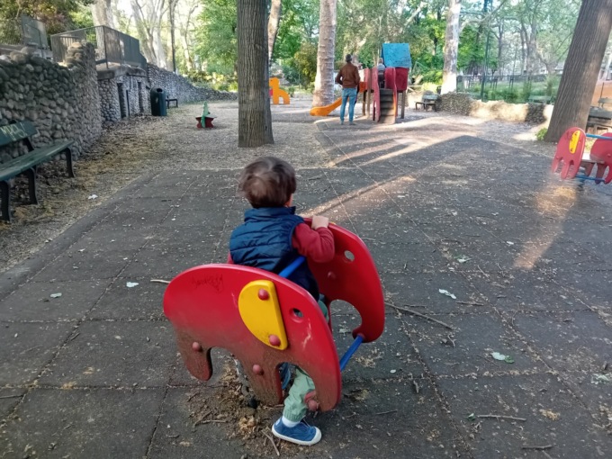 Aree gioco: il 30% è inagibile a causa dell’usura e dei vandali