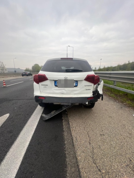Scontro tra tre veicoli allo svincolo di corso Regina Margherita in direzione della tangenziale