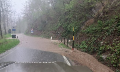 Maltempo, chiusa al traffico la provinciale 167 della Val Lemina per frana e allagamenti