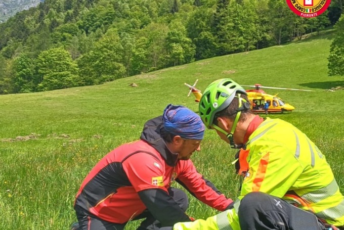 Precipita con il parapendio in fase di atterraggio: salvata dal soccorso alpino