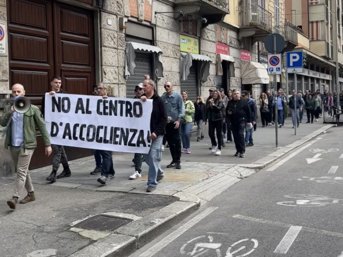 Nizza Millefonti in strada dice no al centro d’accoglienza