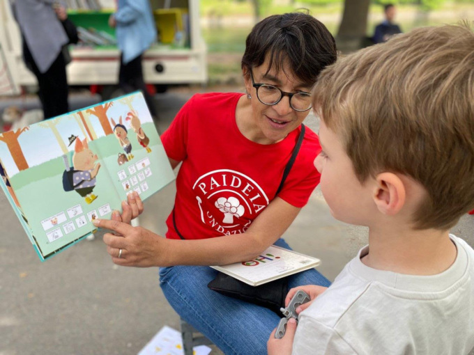 “Libri per tutti”: Fondazione Paideia e Regione Piemonte donano 650 libri a tredici ASL piemontesi