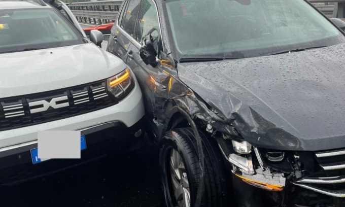 Incidente sulla Torino-Aosta all’altezza di San Giorgio: due feriti