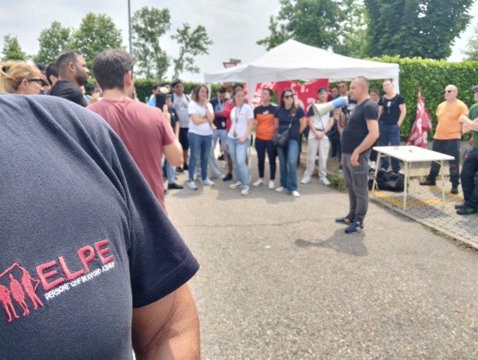 Trofarello, dipendenti di Elpe appalti Fiorentini: “Vogliamo Ccnl alimentari industriale, salute e sicurezza, libertà sindacale”