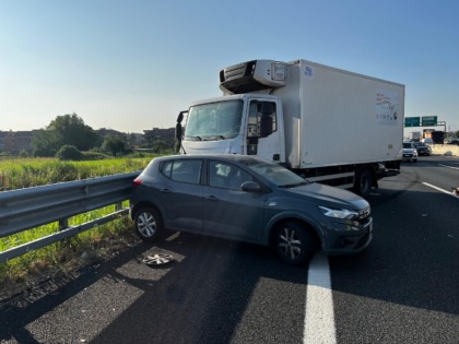 Scontro tra due veicoli in tangenziale tra Beinasco e Orbassano