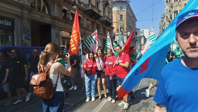 Sciopero dei metalmeccanici nel centro di Torino