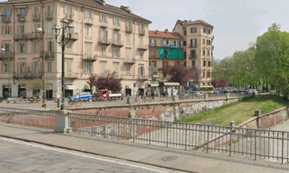 Si vuole buttare dal Ponte Rossini, ragazza salvata dai poliziotti