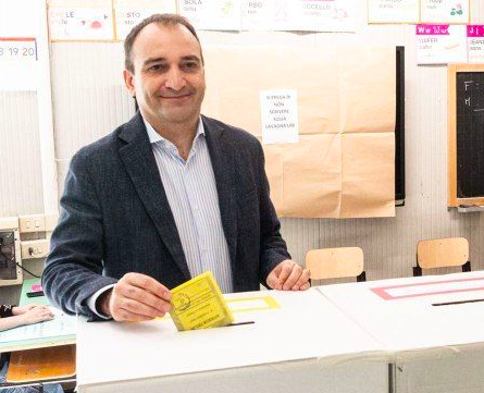 Referendum: a Torino affluenza alle urne sopra la media nazionale, per votare c’è ancora tempo fino alle 15
