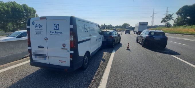 Incidente sulla Tangenziale Sud di Torino: tre auto coinvolte, due feriti in codice giallo
