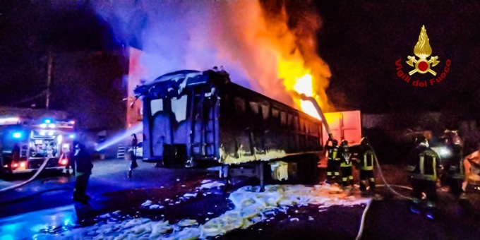 Incendio in una ditta a Castellamonte