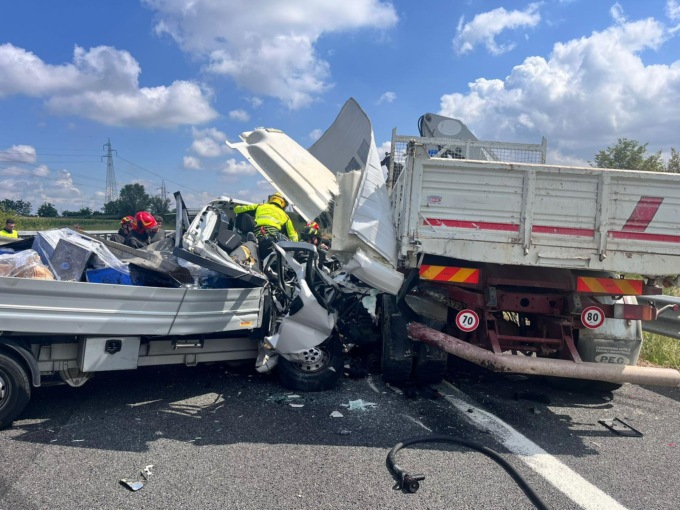 Scontro tra due auto tra Candiolo e Orbassano