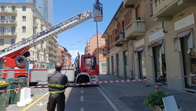 Vento in Piemonte, disagi in diverse zone di Torino