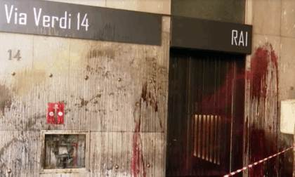Danneggiarono l'Auditorium Rai e la sede di Fratelli d'Italia: denunciati in quattro