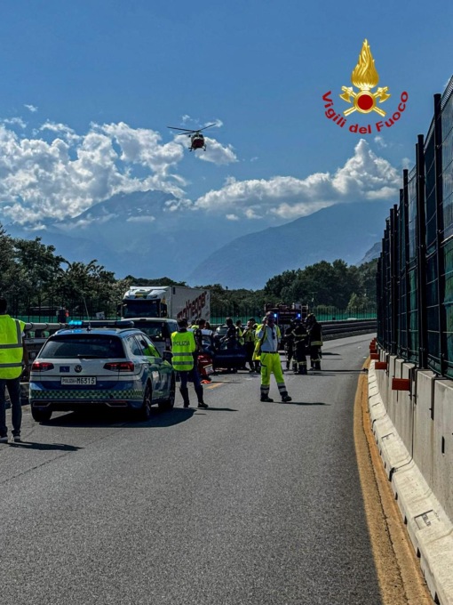 Susa: auto contromano in autostrada, un morto