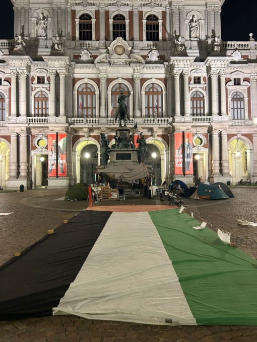 Crosetto e il salotto buono di Torino “accampamento antisemita”