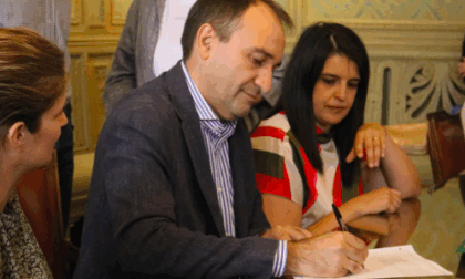 Torino registra i figli delle coppie omogenitoriali, il sindaco Lo Russo: "Un passo avanti che rende il nostro Paese più giusto"