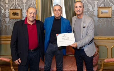 Il Consiglio celebra Domenico Taricco medaglia d’oro nella pesca alla mosca