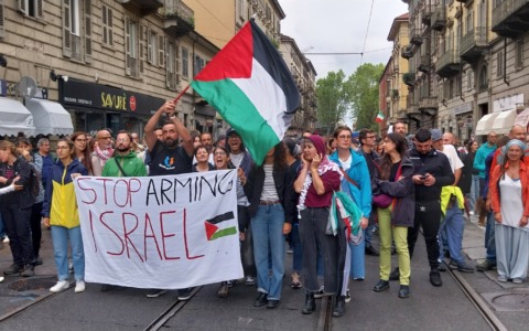 Sciopero per Gaza: a Torino manifestazioni dal mattino fino a tardo pomeriggio