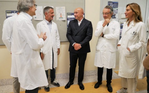 Colazioni in reparto” di Livio Tranchida
