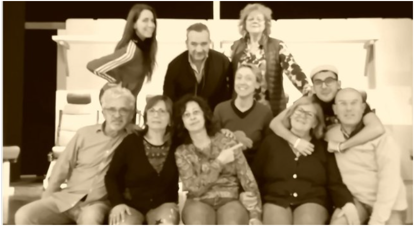 “Papà… volevo dirti che…” una commedia brillante sui binari della vita al Teatro Civico di Bosconero