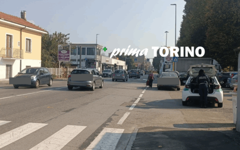 40enne investita da un’auto in via XXV Aprile a Nichelino