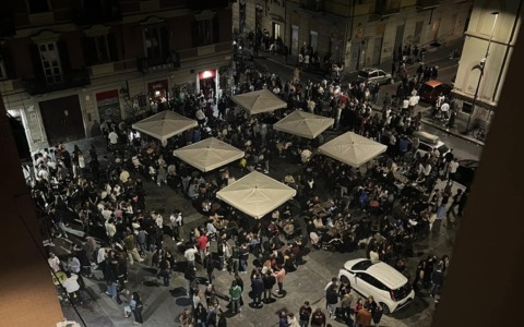 La denuncia di Simonetta Chierici (No Degrado e Mala Movida): “In piazza Santa Giulia ancora aggressioni è ora di fare qualcosa”