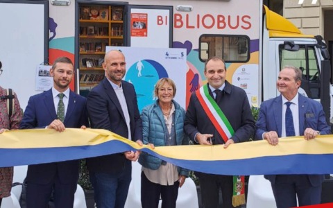 Portici di Carta 2025: Torino celebra la cultura tra i suoi portici