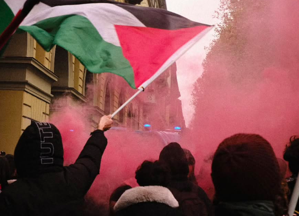 Violenze e danneggiamenti durante le manifestazioni, dieci misure cautelari