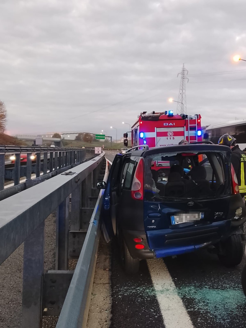Scontro tra due veicoli sul raccordo Torino-Pinerolo, un ferito