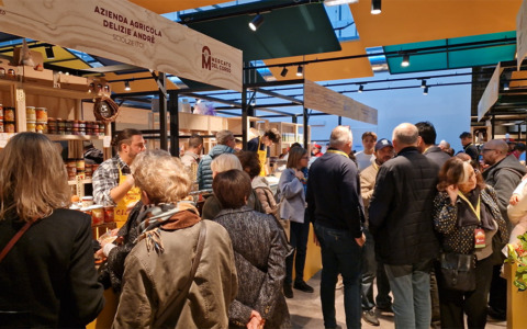 Mercato del Corso: folla di visitatori per la due giorni di inaugurazione